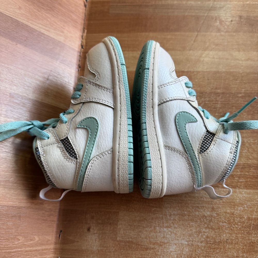 Nike Air Jordan 1 Retro High "White/Still Blue" size 6 - Picture 6 of 10